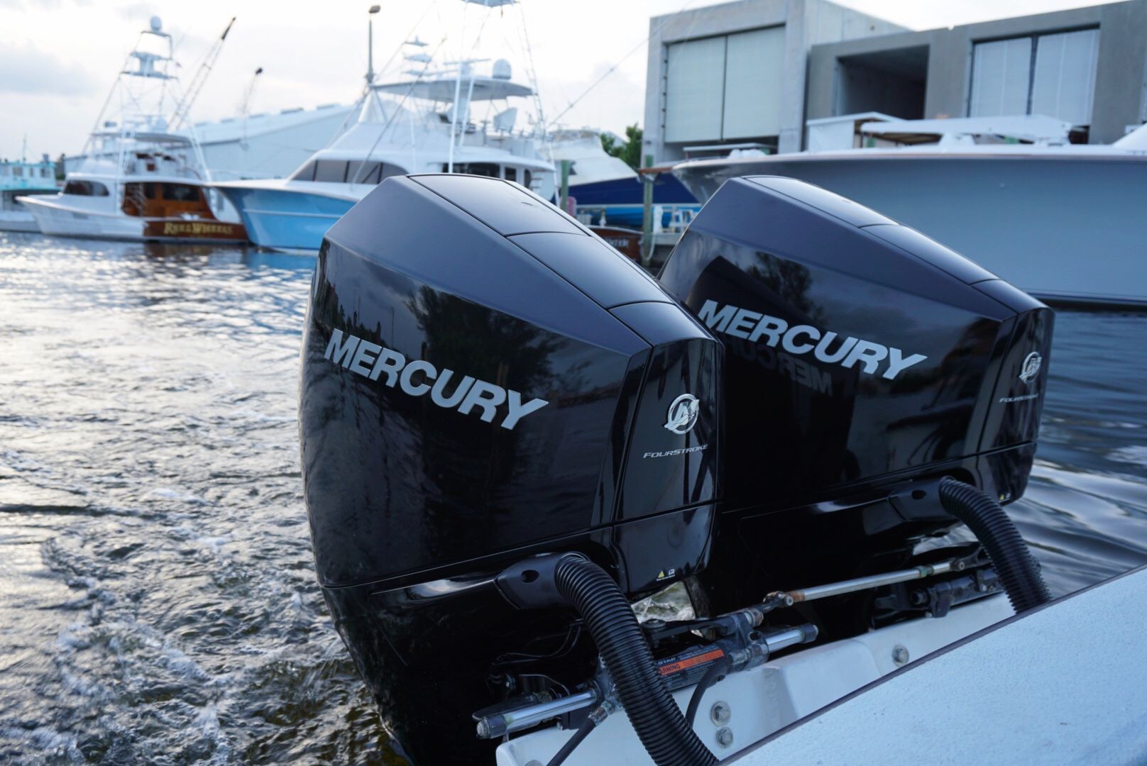 Mercury Fourstrokes 225