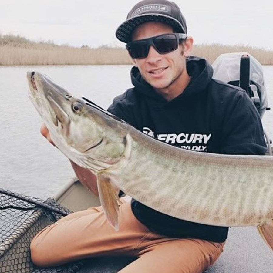 Matt-Strykul-hoding-trophy-musky