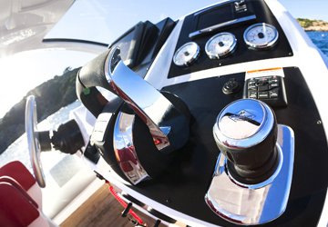 Digital Throttle & Shift (DTS). The ultimate in smooth, responsive control.