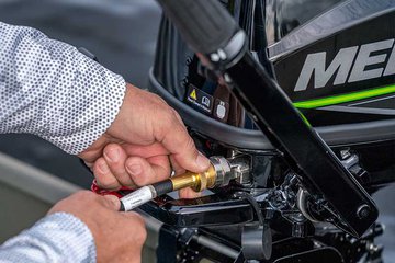 Easy and safe fuel hose connection