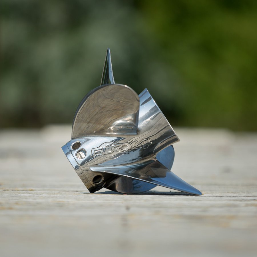 Determine the best propeller for your boat, engine and boating lifestyle