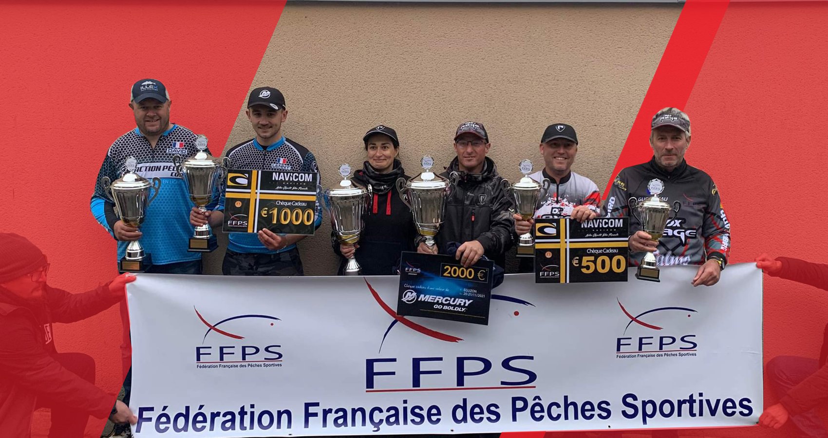David et Lenny Fasquel, Mercury Pro Team, sur la seconde marche du podium FFPS Bateau 2021