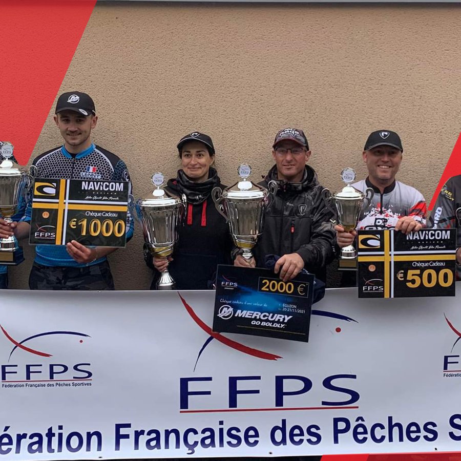 David et Lenny Fasquel, Mercury Pro Team, sur la seconde marche du podium FFPS Bateau 2021