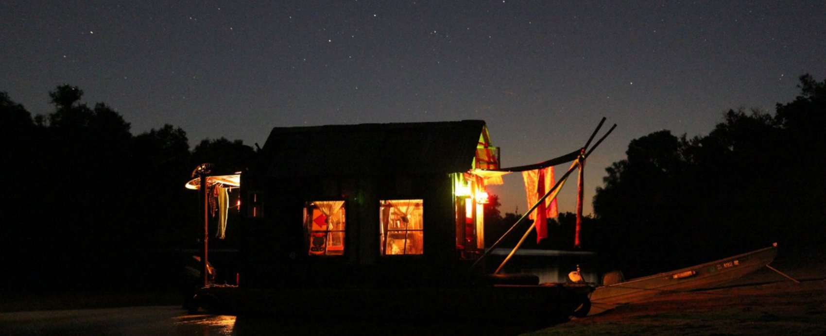 Secret History: The Crew of the Shantyboat Dotty