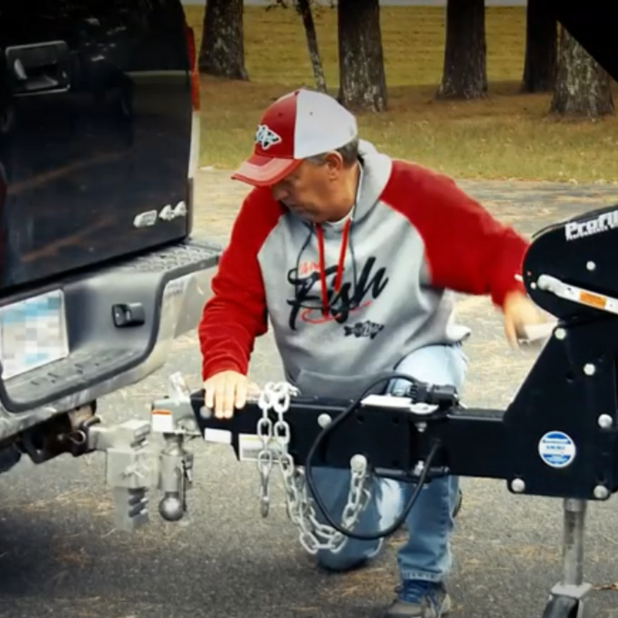 Quick Tip: How to Use Safety Chains with Your Boat Trailer